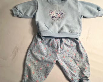 Vintage Kids N Fun babyblauwe beer hart bloemen sweater broek set 12 M jaren 90 Y2K