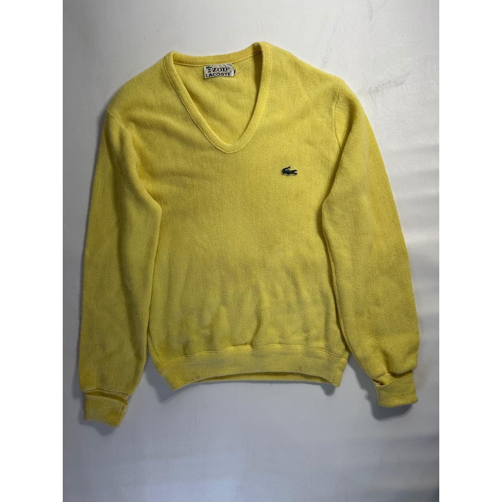 Vintage Izod Lacoste Mens V-neck Sweater Yellow Acrylic Knit M 