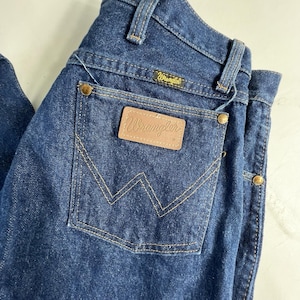 Vintage Wrangler Cowboy Cut Jeans Women's 15x32 Denim Blue USA Made 13MWZG EUC image 1