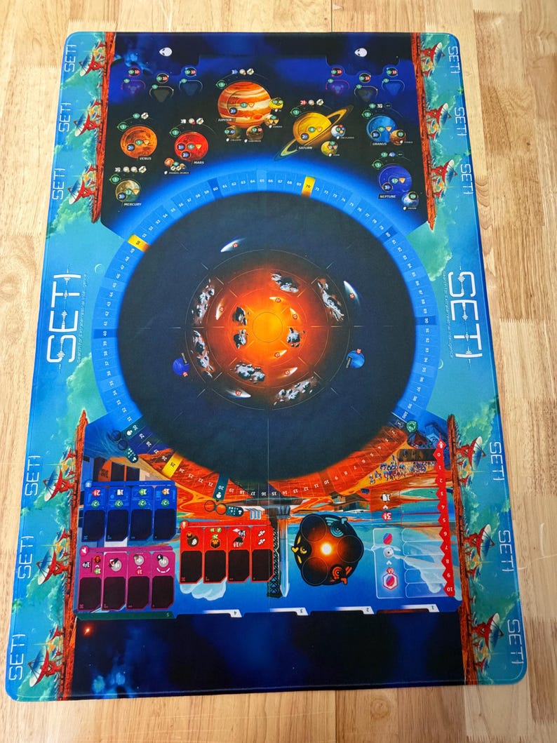 Tapete de juego individual personalizado de neopreno de 3 mm con borde cosido blanco. Ponle nombre a tu juego de mesa y personalízalo a tu gusto. imagen 6