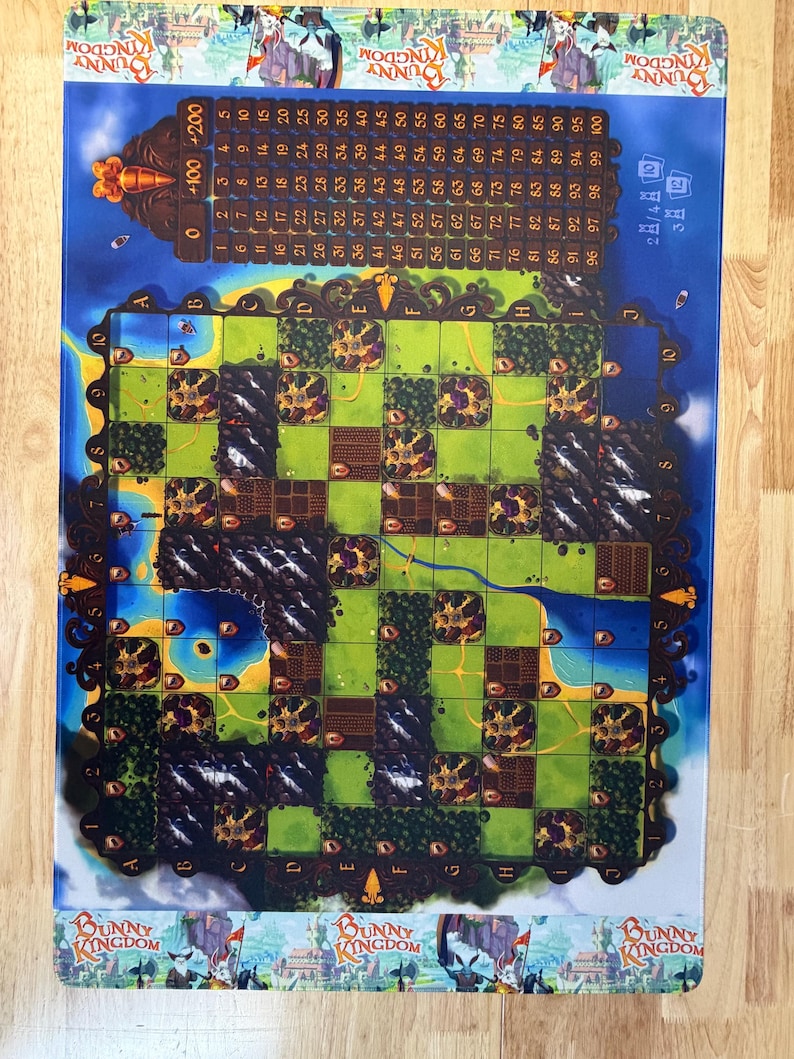 Tapete de juego individual personalizado de neopreno de 3 mm con borde cosido blanco. Ponle nombre a tu juego de mesa y personalízalo a tu gusto. imagen 9