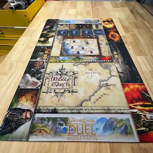 Tapete de juego individual personalizado de neopreno de 3 mm con borde cosido blanco. Ponle nombre a tu juego de mesa y personalízalo a tu gusto. imagen 2