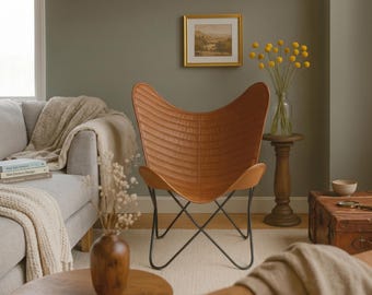 Leren vlinderstoel – handgemaakte moderne fauteuil met slingaccent uit het midden van de eeuw