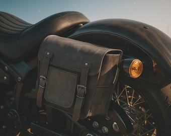 Set di borse laterali in pelle vintage / Borse laterali per moto e borse a barile