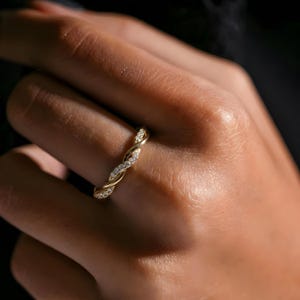 Round Lab Grown Diamond Twisted Pave Band Ring, Modern Infinity Design, Wedding Bridal Ring, Anniversary Ring, Handmade Gift For Her
