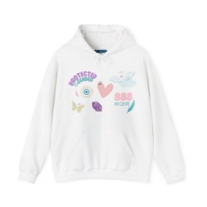 Sudadera con capucha "Apoyado por mis ángeles" - Protección espiritual / Sudadera con número angelical / Guiado y protegido / Regalo para trabajadores de la luz / Sudadera unisex acogedora
