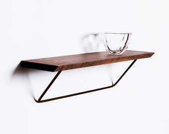 Classic shelf Nordic - modern classic shelving unit.