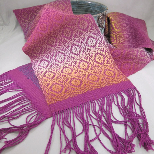 Maltese Cross Overshot Woven Scarf - Weaving Draft (Pattern)