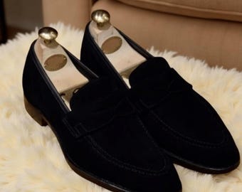 Herren handgefertigte schwarze Wildleder Slip On Casual Dress Loafers, formelle Schuhe