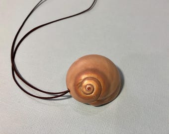 Shark’s Eye Seashell Necklace- Surfer Necklace- Gender Neutral- North Carolina Beach Souvenir- Simple Beach Jewelry