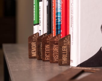 Juego de separadores para estanterías, Separadores por género literario, Separadores de madera, Separadores para biblioteca doméstica, Separadores personalizados para estanterías, Separadores de libros