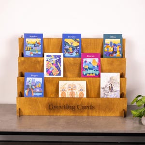 Houten kaartstandaard, displayrek voor ansichtkaarten, stickerhouder, organizer voor wenskaarten, tafeldisplay voor detailhandel, houten displaystandaard, beursdisplay
