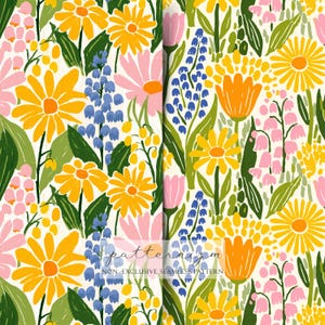 Pode incluir: Um padrão floral vibrante com margaridas amarelas, tulipas laranja, flores cor-de-rosa e flores semelhantes a sinos. Folhas e caules verdes são intercalados em todo o design. O fundo é de cor branco-creme. O texto "patternizm" e "NON-EXCLUSIVE SEAMLESS PATTERN" são visíveis.