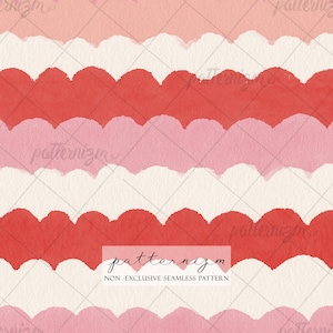 Op de afbeelding: Naadloos aquarelpatroon met afwisselende rijen rode, roze en witte geschulpte vormen. Het ontwerp heeft een handgeschilderde uitstraling. De tekst "patternizm" en "NON-EXCLUSIVE SEAMLESS PATTERN" zijn zichtbaar.