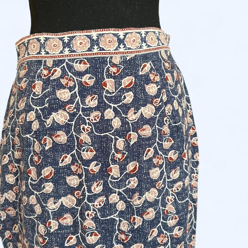 Falda midi estilo boho para festivales, estilo Y2K, de Urban Outfitters, talla mediana. imagen 5
