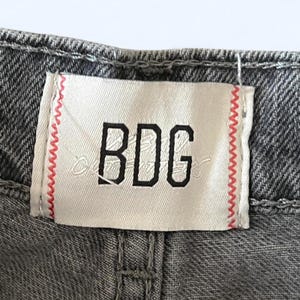 Vintage Y2K BDG Urban Outfitters cowboyjeans gråtvättade denimjeans storlek 27 bild 5