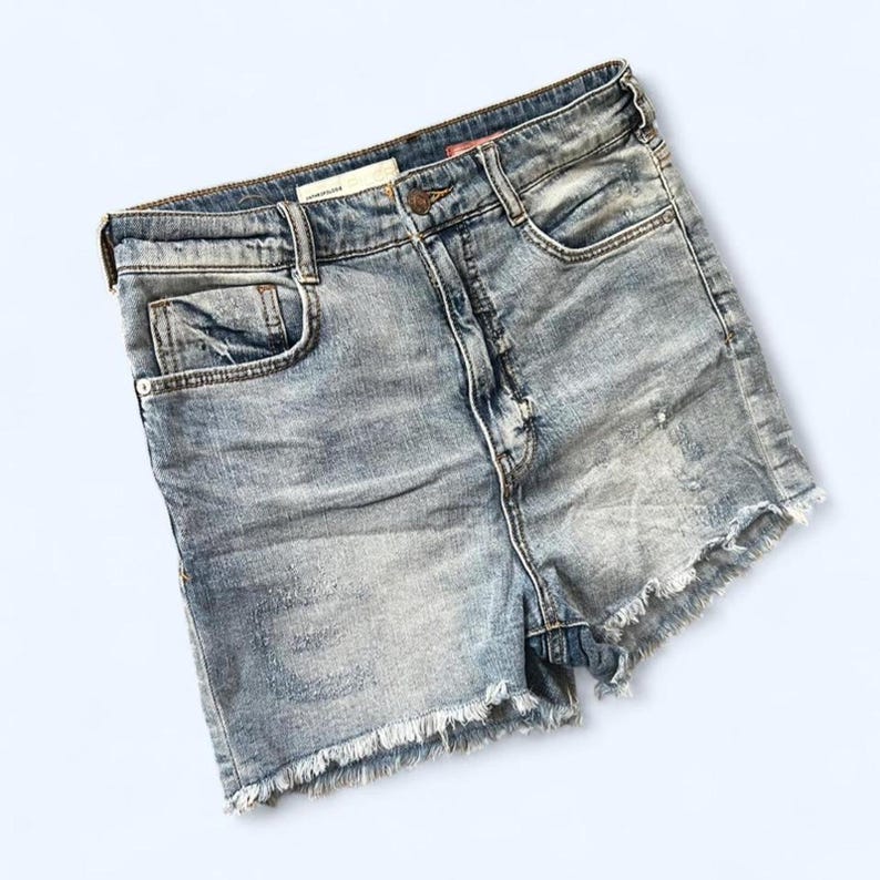 Anthropologie Pilcro Y2K baggy denim shorts size 27 image 2