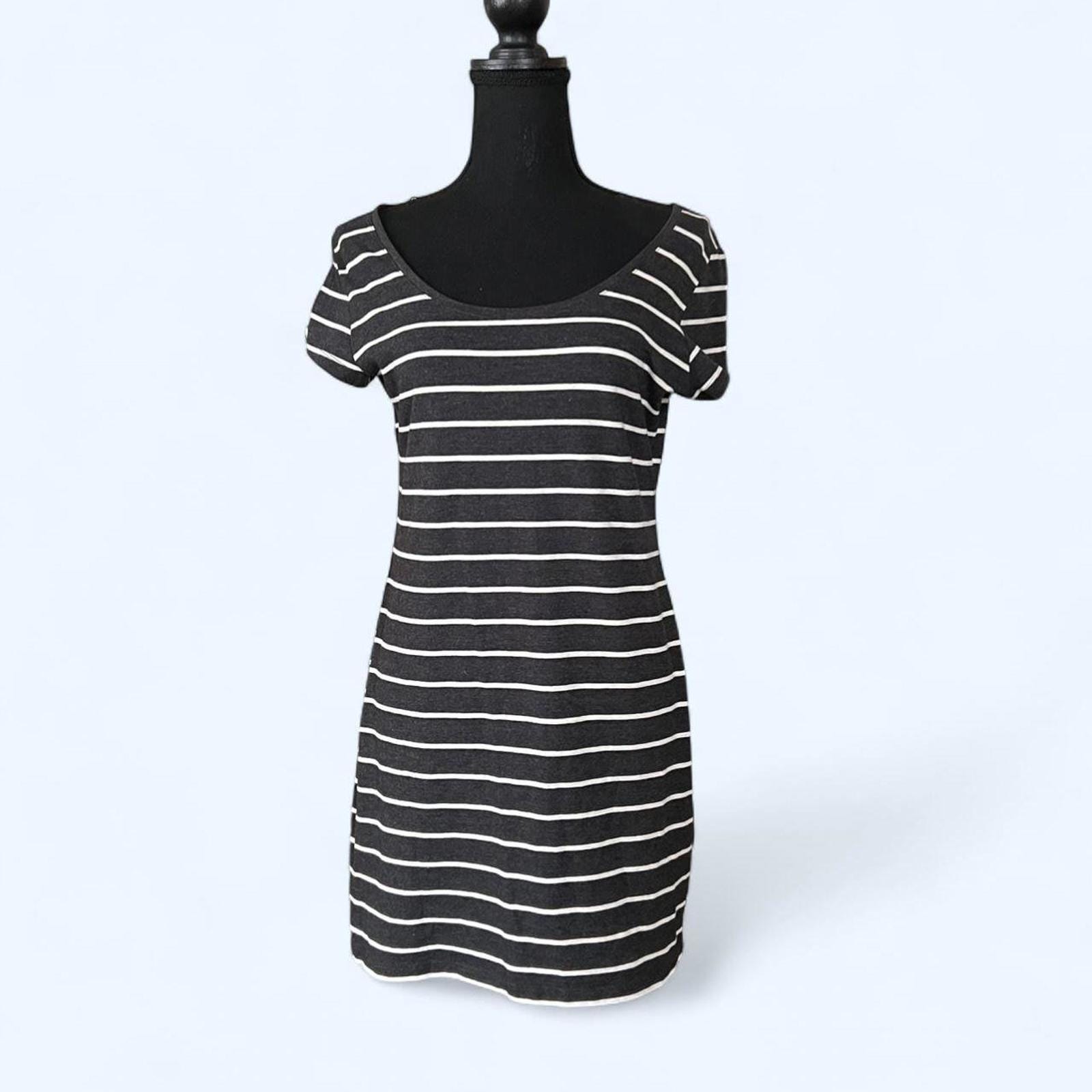 H&M, Vintage H&M grey and white stripped T-Shirt Dress Size Medium