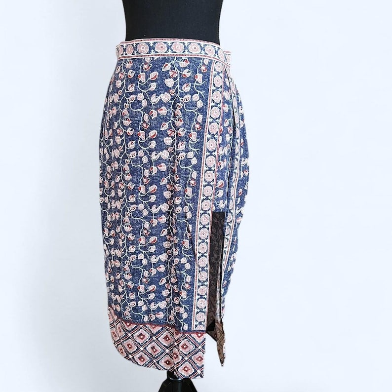 Falda midi estilo boho para festivales, estilo Y2K, de Urban Outfitters, talla mediana. imagen 1