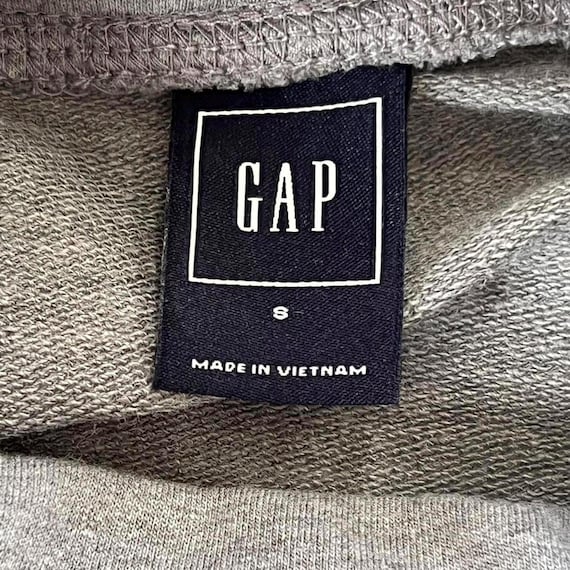 Vintage Y2K GAP Grey Hoodie New York London Tokyo Par… - Gem