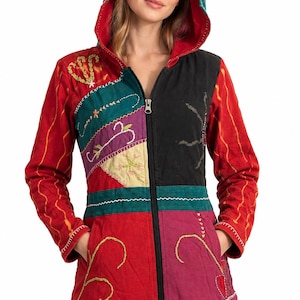 Handbroderad lapptäcke Pixie-hoodiejacka, bohemisk bomullsfleece-festivaltopp