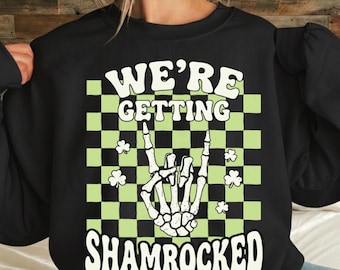 Nos están poniendo trébol PNG: Divertida fiesta irlandesa del Día de San Patricio PNG, humor de bebida con trébol de la suerte (descarga digital)