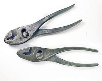 Pair of Antique Vintage 1800s R.JENNING (very Rare) and Forged Steel USA Slip Joint PLIERS Made in America!. Collectible. Display or Use