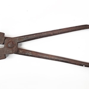 Antique Vintage 1800s 7/8" I.H.R. brand Jaws Blacksmith Farriers Horseshoes Tongs  Drop Forged.Made in Germany ?* Collectible display or Use