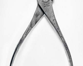 Vintage 1950s legendary Quality 7" Long Diagonal Wire Cutter CHANNELLOCK PLIERS Meadville Penn.USA No.337. Collectible.Use or Display