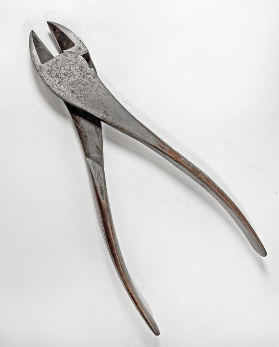 Vintage 1950s Legendary Quality 7 Long Diagonal Wire Cutter