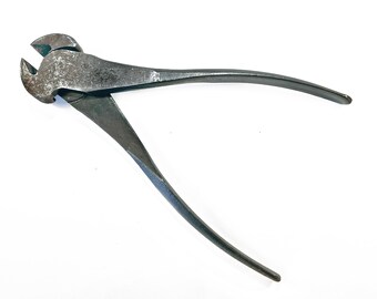 1940s Vintage 8" Long 1 1/8" Wide Jaws End UTICA 260-8 (rare size 8") USA Nippers Cobbler Shoe Repair Cutter Pliers.Patina.Collectible.Use.