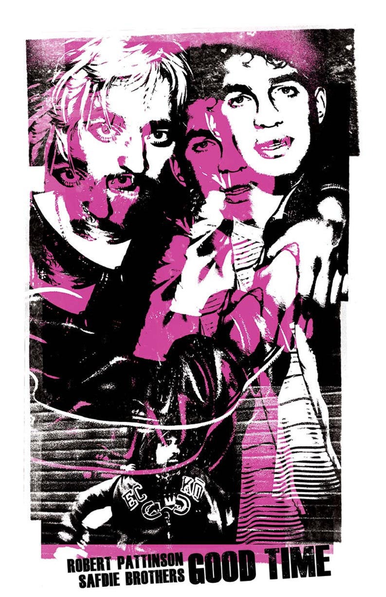 Puede incluir: Un p&oacute;ster en blanco y negro con una superposici&oacute;n rosa. El p&oacute;ster presenta a dos hombres, uno con el pelo corto y el otro con el pelo largo. El texto del p&oacute;ster dice "Robert Pattinson, Safdie Brothers, Good Time".