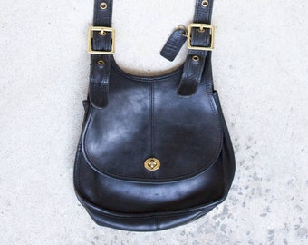 Vintage Coach Bag // Vintage Leather Coach Crescent Handbag // Free shipping!