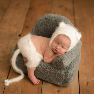New born Knitted cat outfit - New born outfit - Kitty cat baby bonnet - kitty new born set - Animal Photo prop
