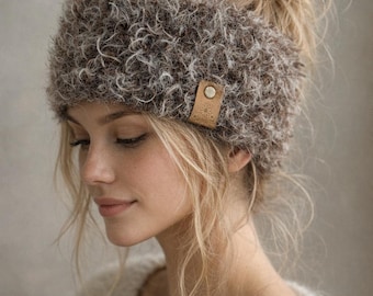 Vintage Fur Headband | Winter Ear Warmer | Long Tail Detail  display picture 1