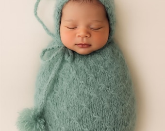 Newborn Swaddling Sack & Matching Bonnet Set | Knitted Baby Cocoon