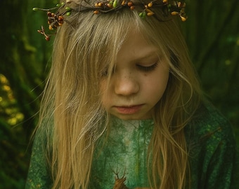 Forest Fairy Crown for Girls – Rustic Woodland Headpiece with Berries and Leaves
