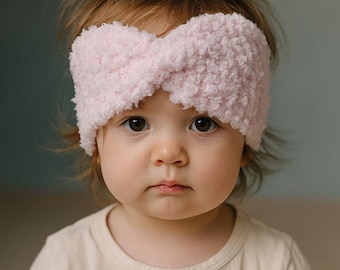 Pink Fuzzy Baby Ear Warmer – Acrylic Knit Headband, 12-18 Months