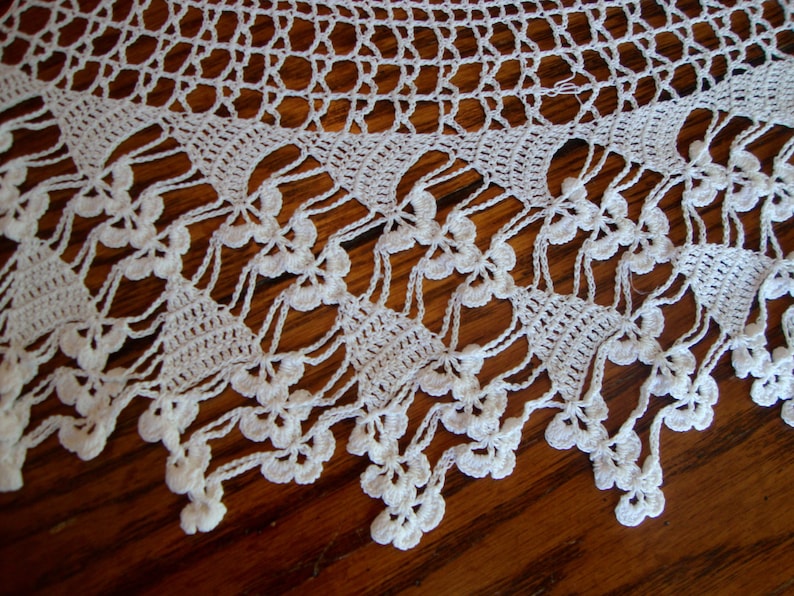 White Linen Tablecloth Round Table Cover Crochet Trim Vintage Large Doily