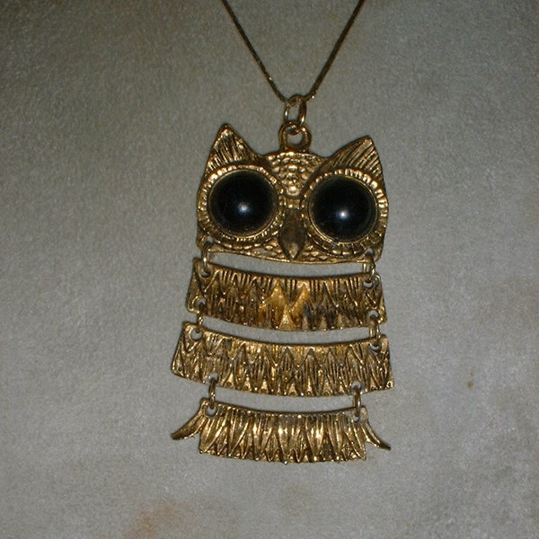 Owl - SIXTIES - Vintage - Retro - Owl Jewelry - Moving - Pendant - Owl Necklace - 1960s - Jewelry - Sixties Necklace - Adjustable