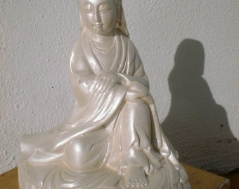Quan Yin - Goddess of Compassion - Female Bodisatva - Female Buddha - Irridescent - Pearl Finish