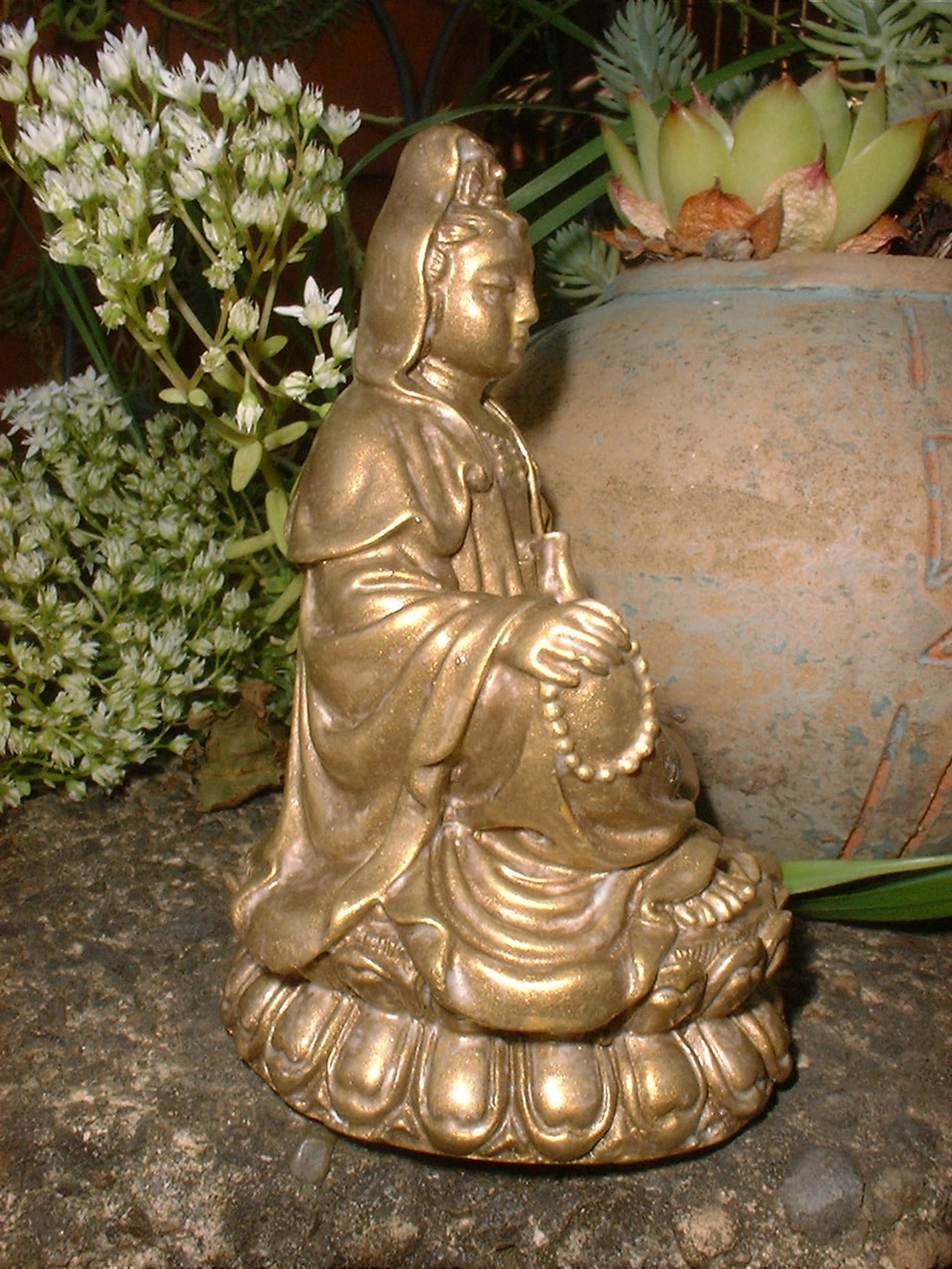 Quan Yin Small Statue Female Buddha Buddha Statue GOLD Etsy UK