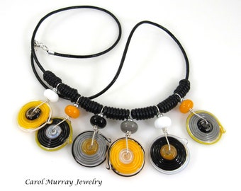 Jazzy Artisan Lampwork Glass Disc Necklace, Modern Charm Necklace, Carol Murray Jewelry Beaded Necklace (NK 105)
