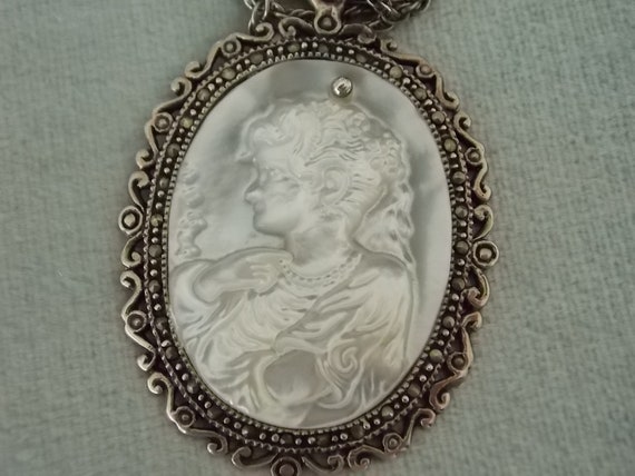 Beautiful Silver Mother Of Pearl Marcasite Cameo N
