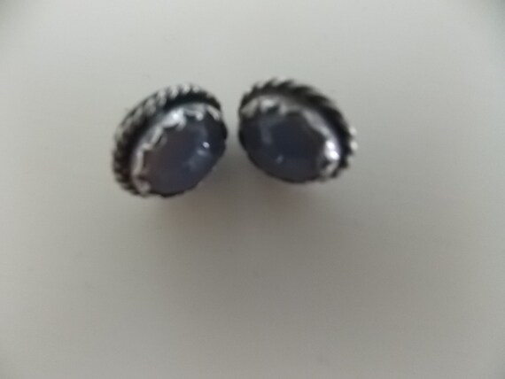Vintage Silver Chalcedony Pierced  Earrings  Qual… - image 4