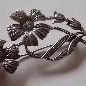 Silver Marcasite Flowers Brooch Pin Pretty and BIG image 3