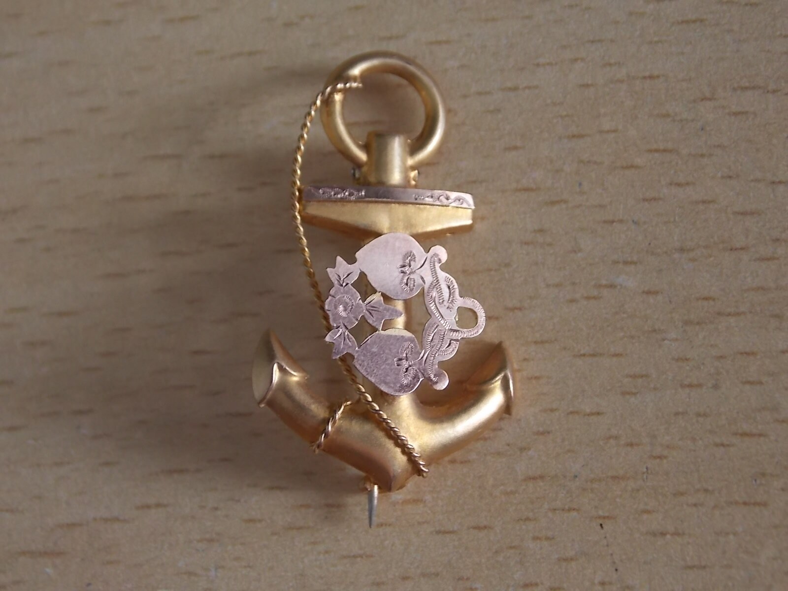Victorian 9ct Gold Anchor Heart Love Brooch Pin ROMANTIC GORGEOUS