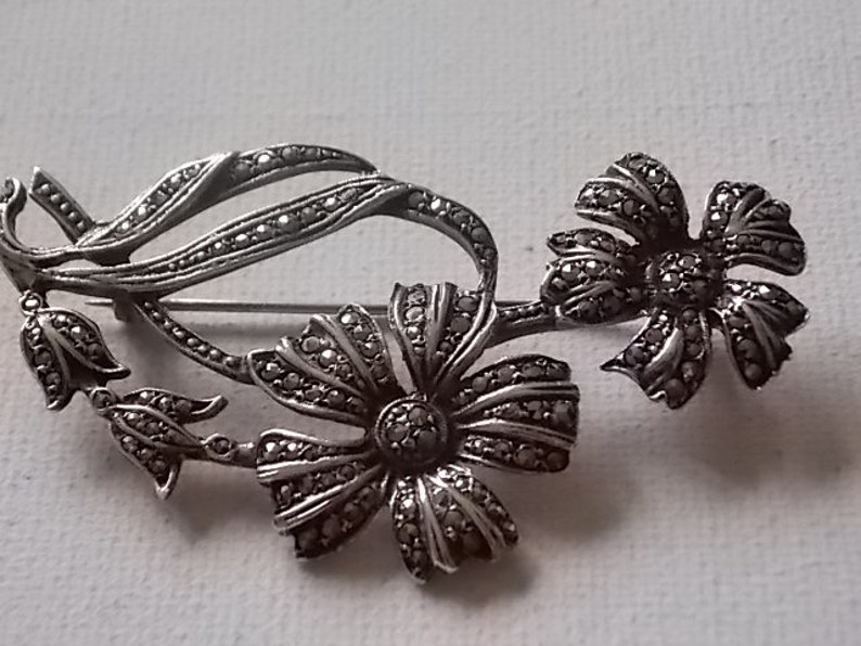 Silver Marcasite Flowers Brooch Pin Pretty and BIG image 2