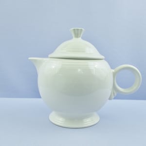 Fiesta Ware USA Teapot In White