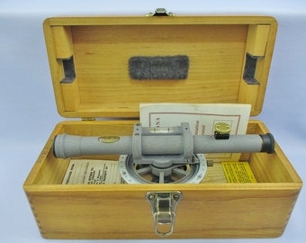 Vintage David White 1954 Plain Utility Level with Oak Carrying Box